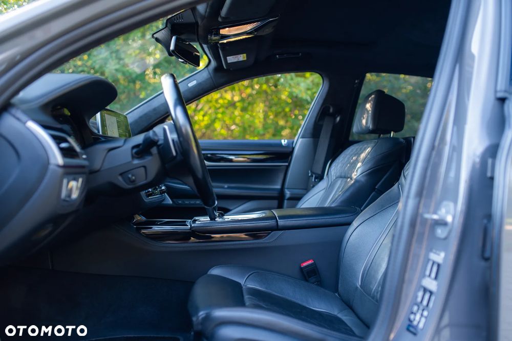 BMW Seria 7 740d xDrive mHEV sport - 19