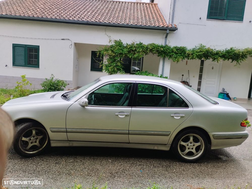 Mercedes-Benz E 200 Kompressor Classic - 11