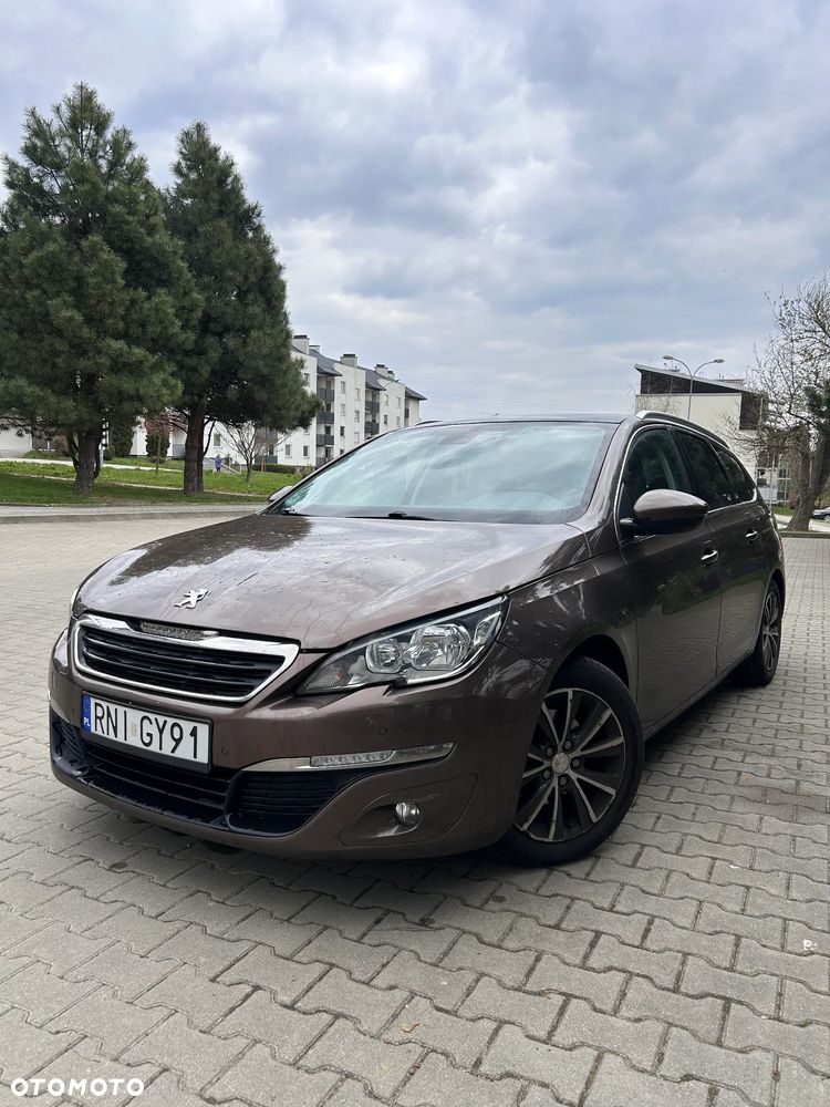 Peugeot 308 - 1