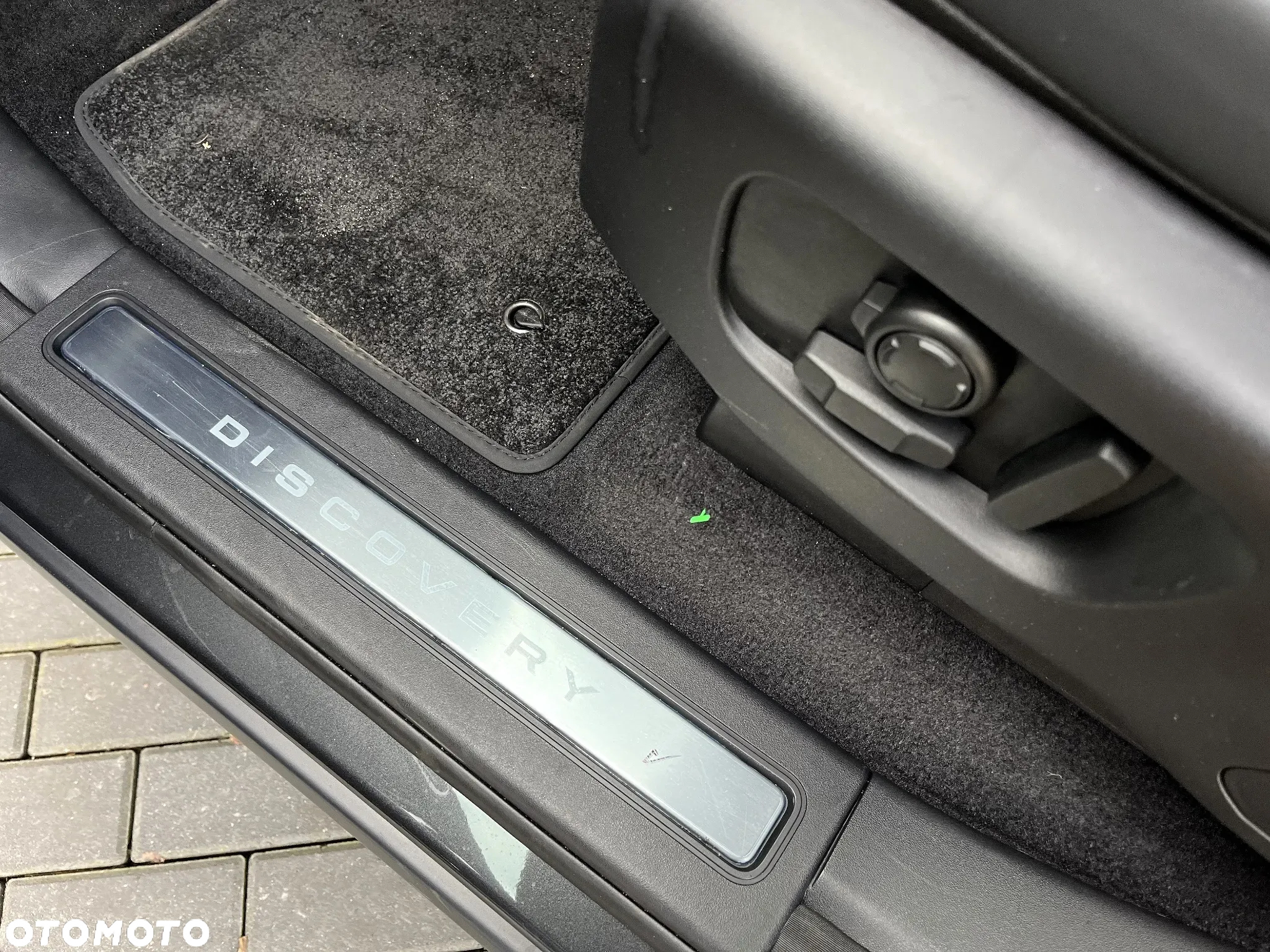 Land Rover Discovery D350 Dynamic HSE - 22