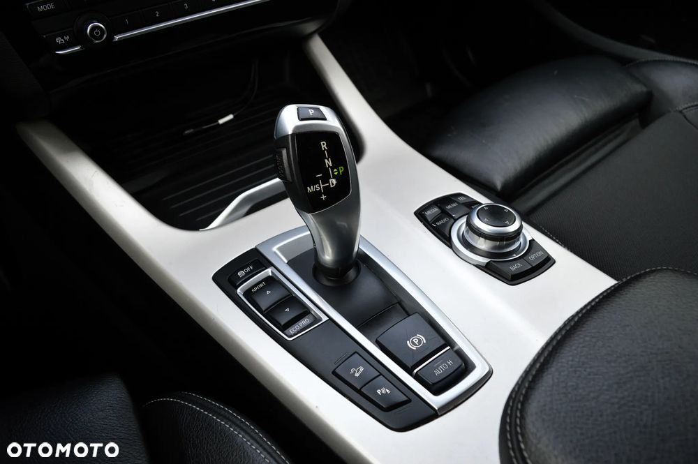 BMW X3 xDrive20d xLine - 24