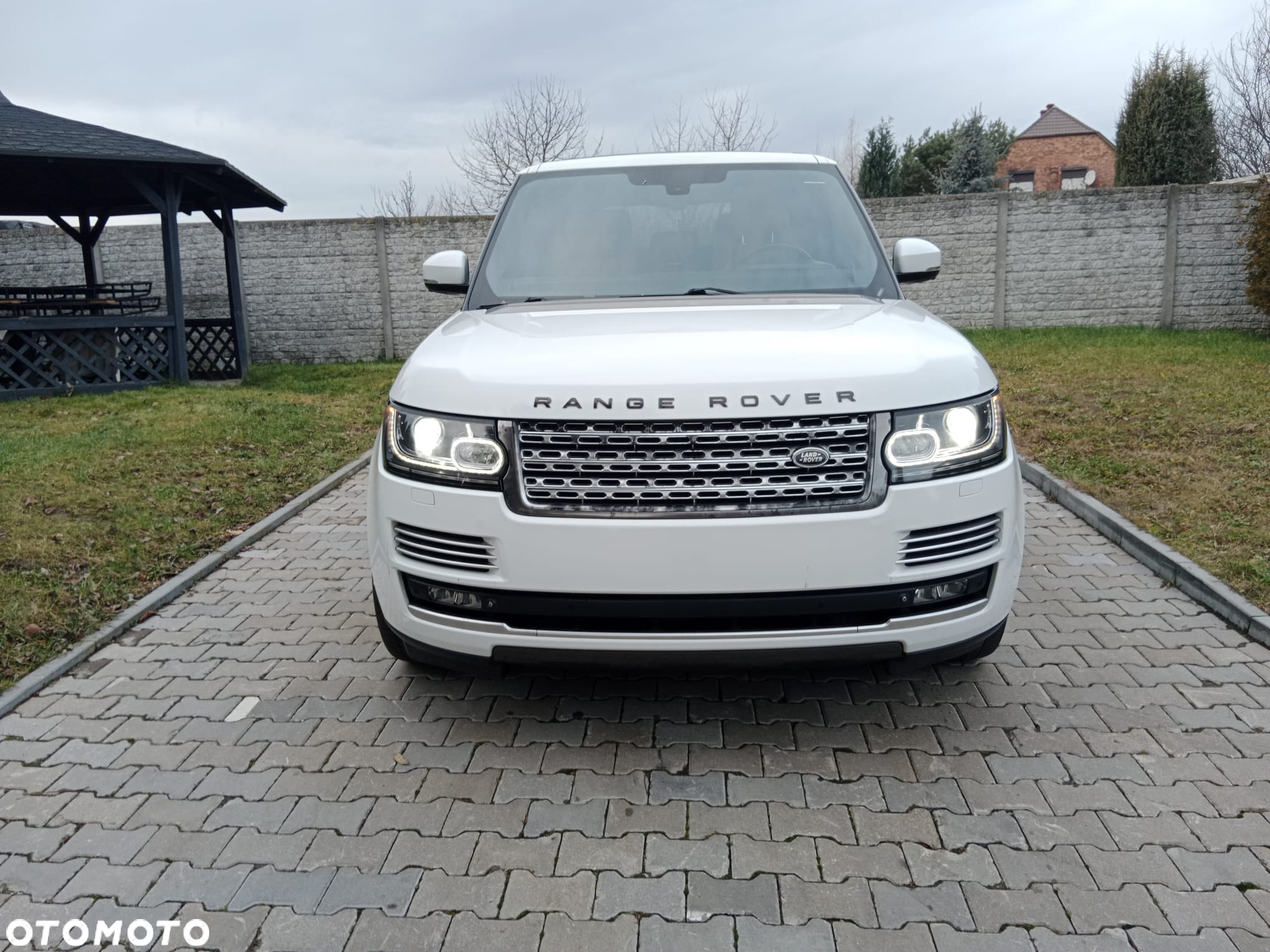 Land Rover Range Rover V8 Supercharged Autobiography - 13