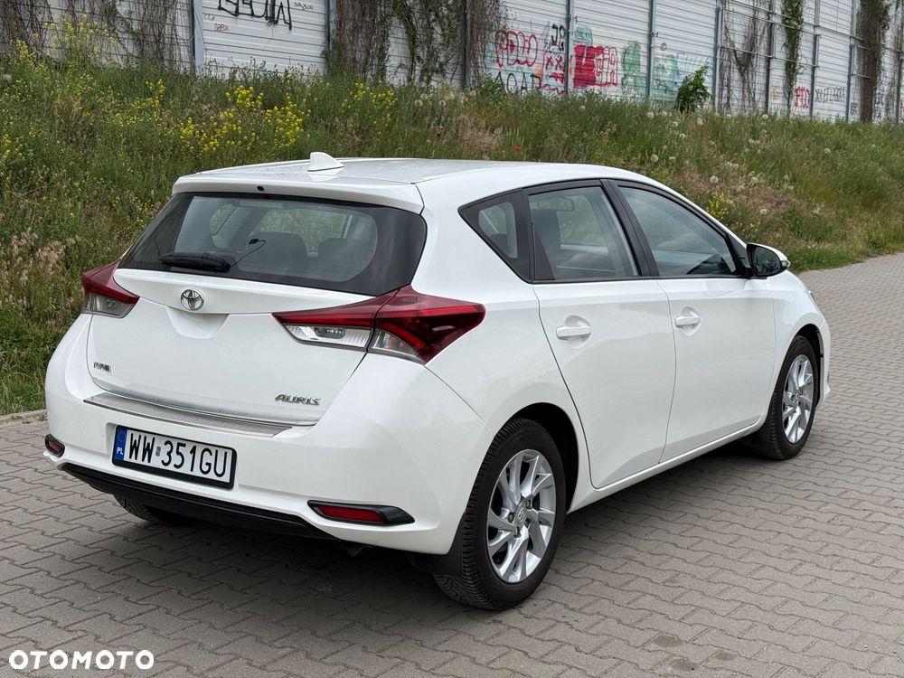 Toyota Auris 1.33 VVT-i Active - 3