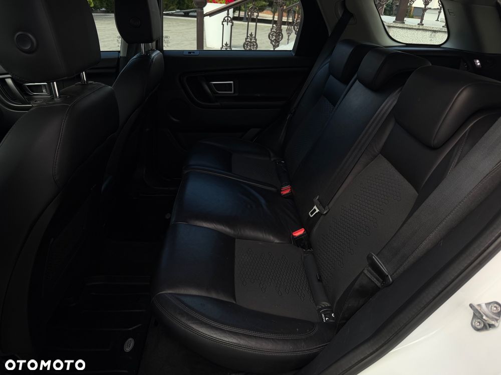 Land Rover Discovery Sport - 21