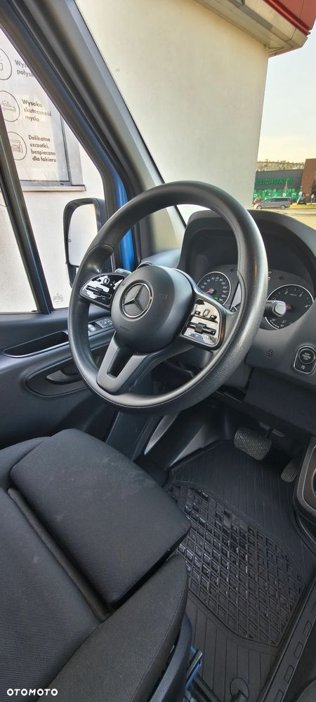 Mercedes-Benz Sprinter - 6