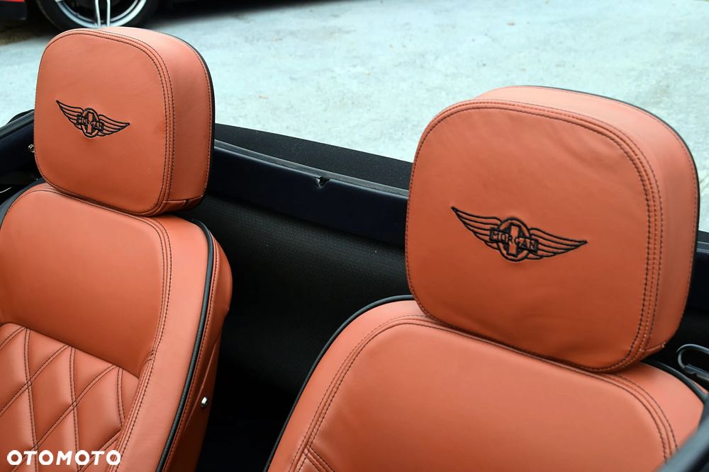 Morgan Plus Four - 9