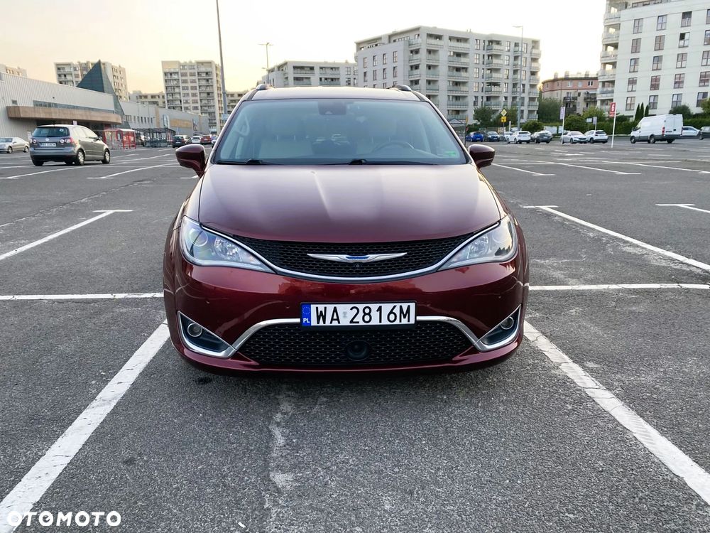 Chrysler Pacifica - 7