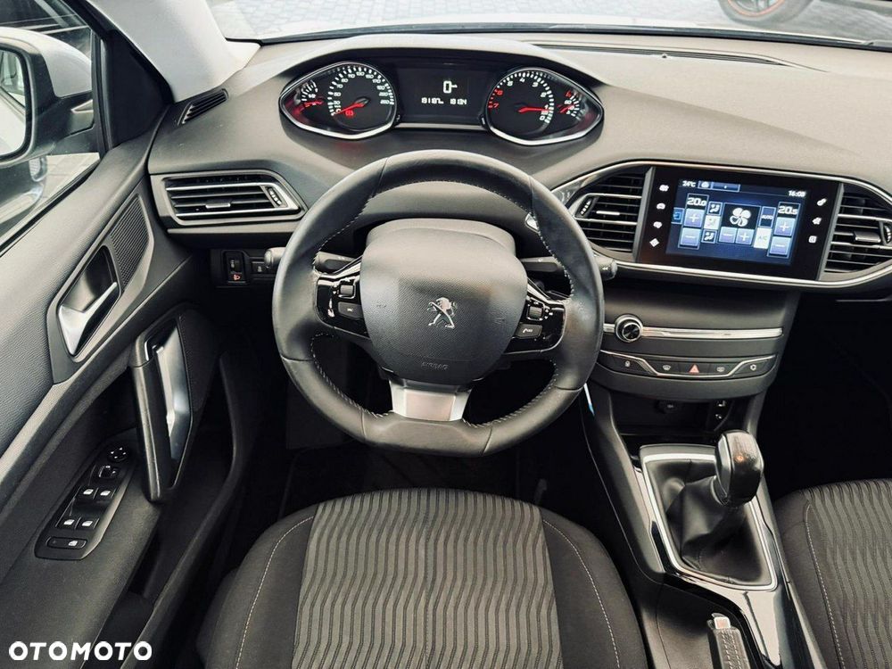 Peugeot 308 - 24