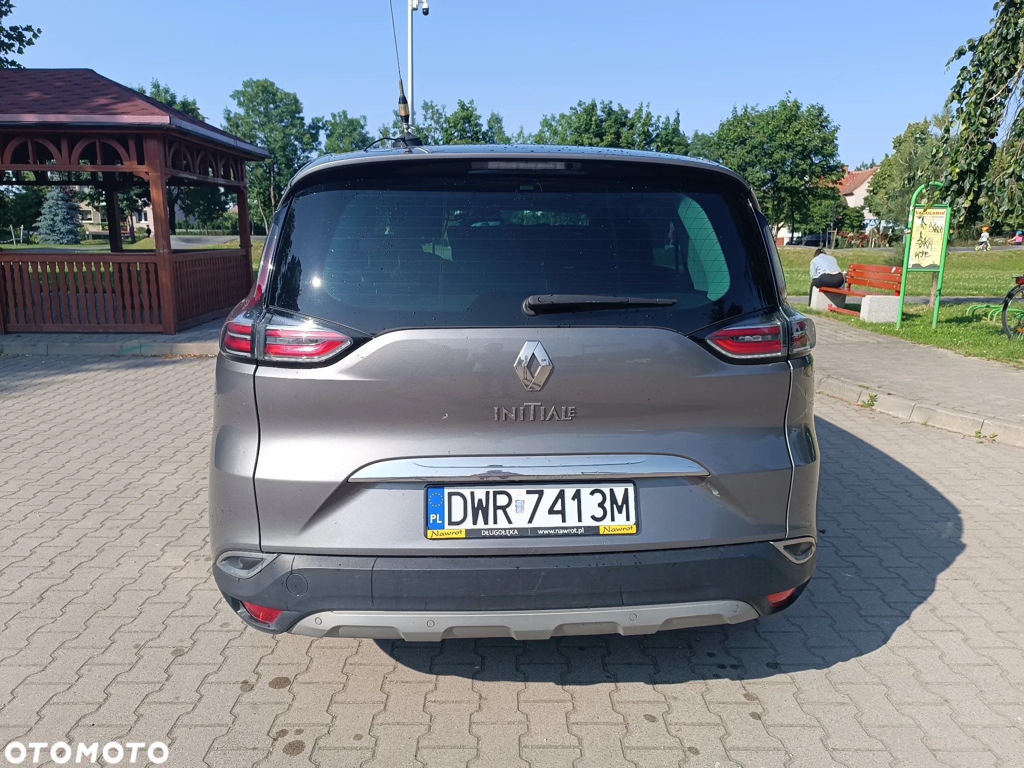 Renault Espace 1.6 dCi Energy Initiale Paris EDC - 4