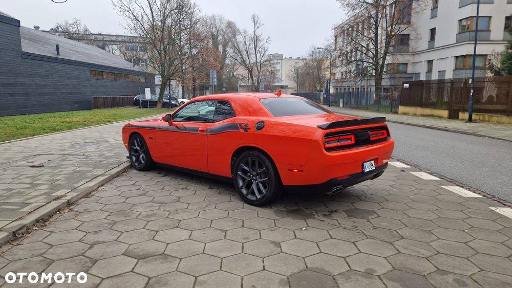 Dodge Challenger 5.7 R/T - 10