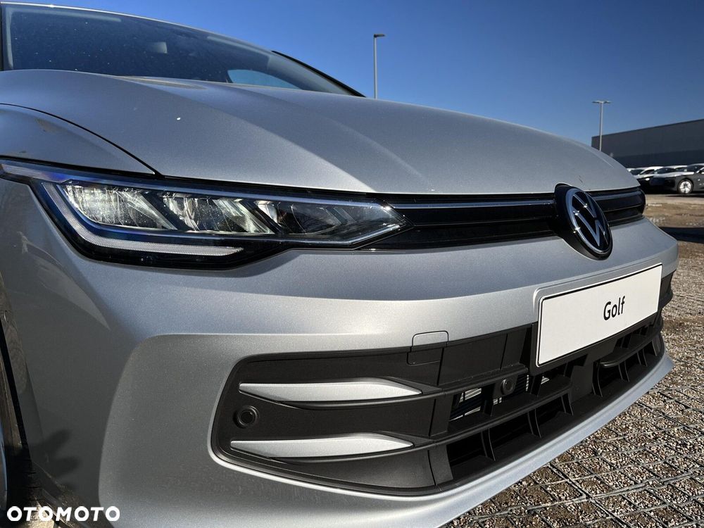 Volkswagen Golf - 11
