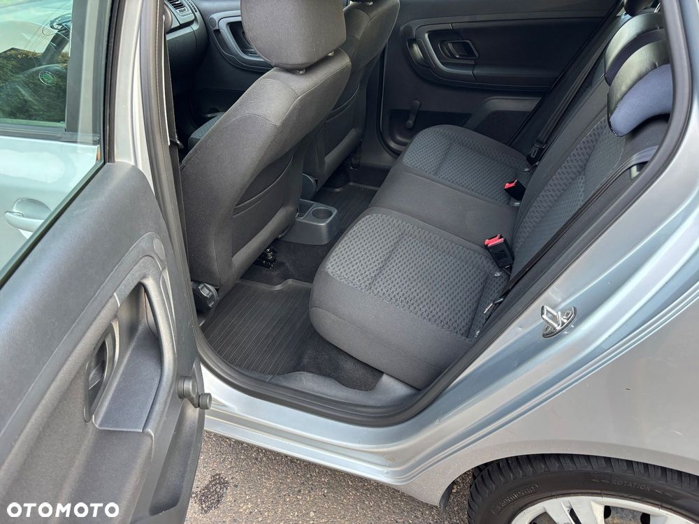 Skoda Fabia 1.6 TDI DPF Comfort - 8