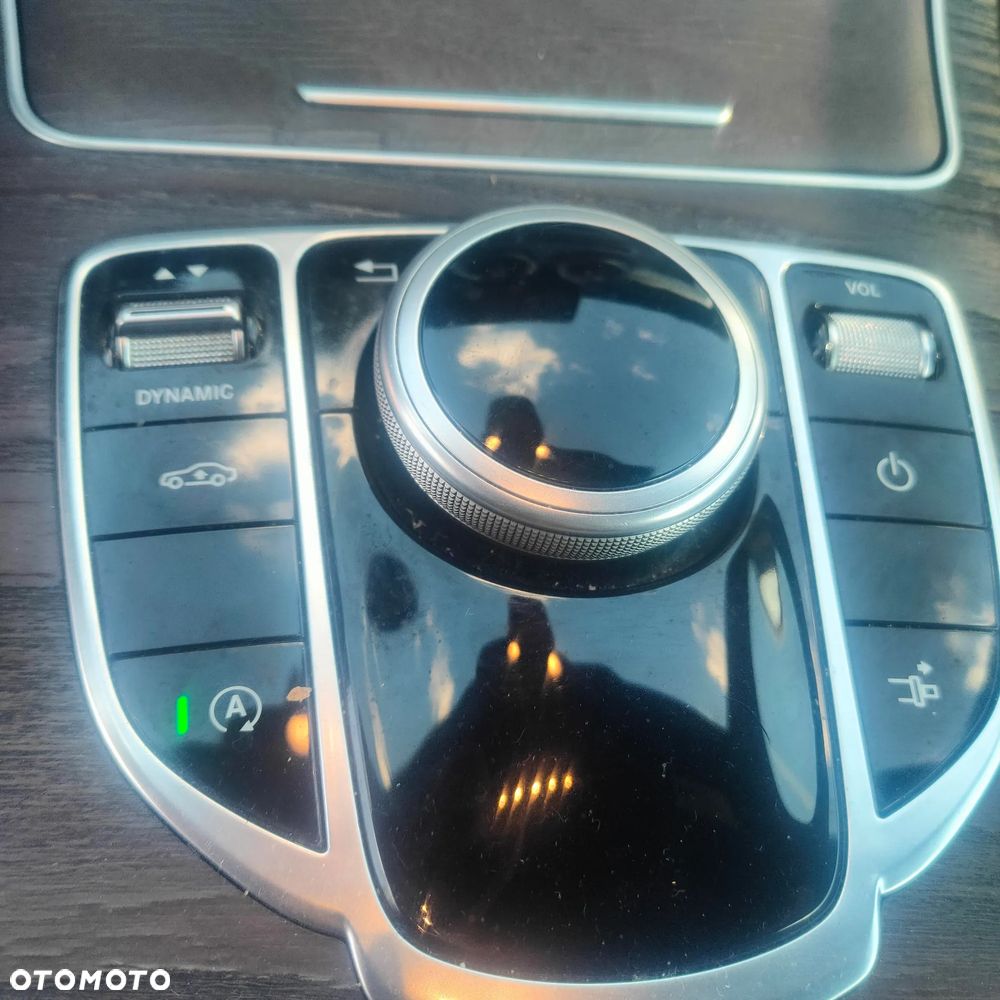 Mercedes-Benz Klasa C 300 7G-TRONIC AMG Line - 16