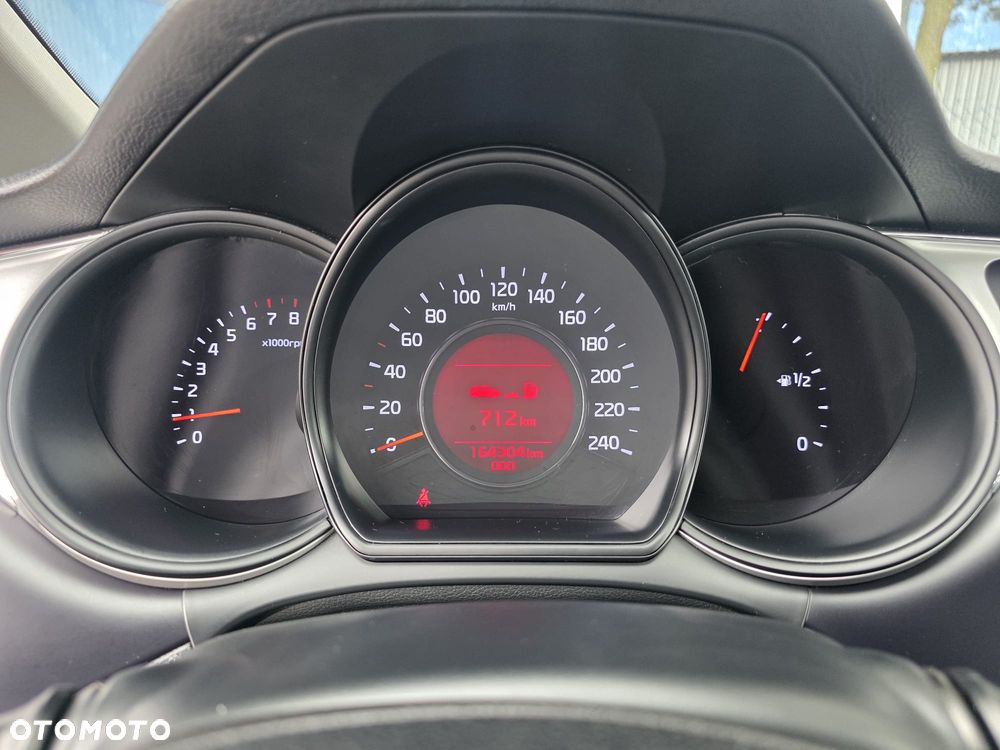 Kia Ceed - 33