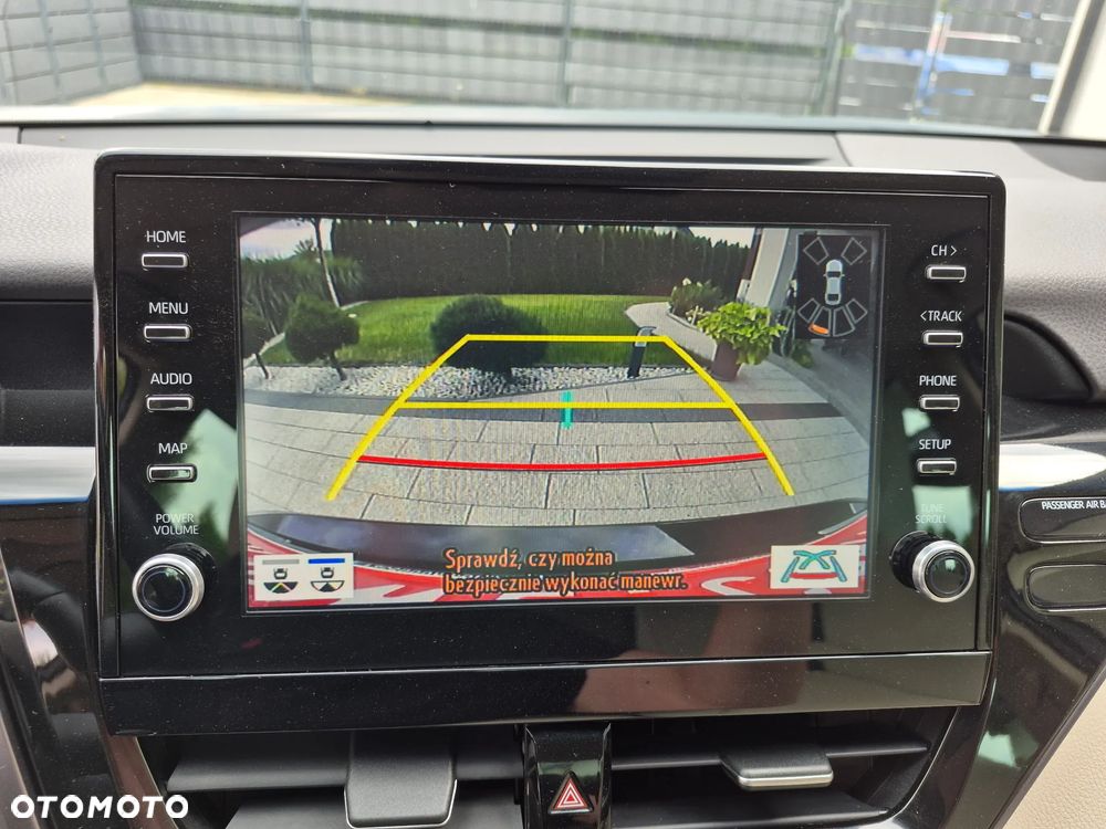 Toyota Camry 2.5 Hybrid Executive CVT - 13