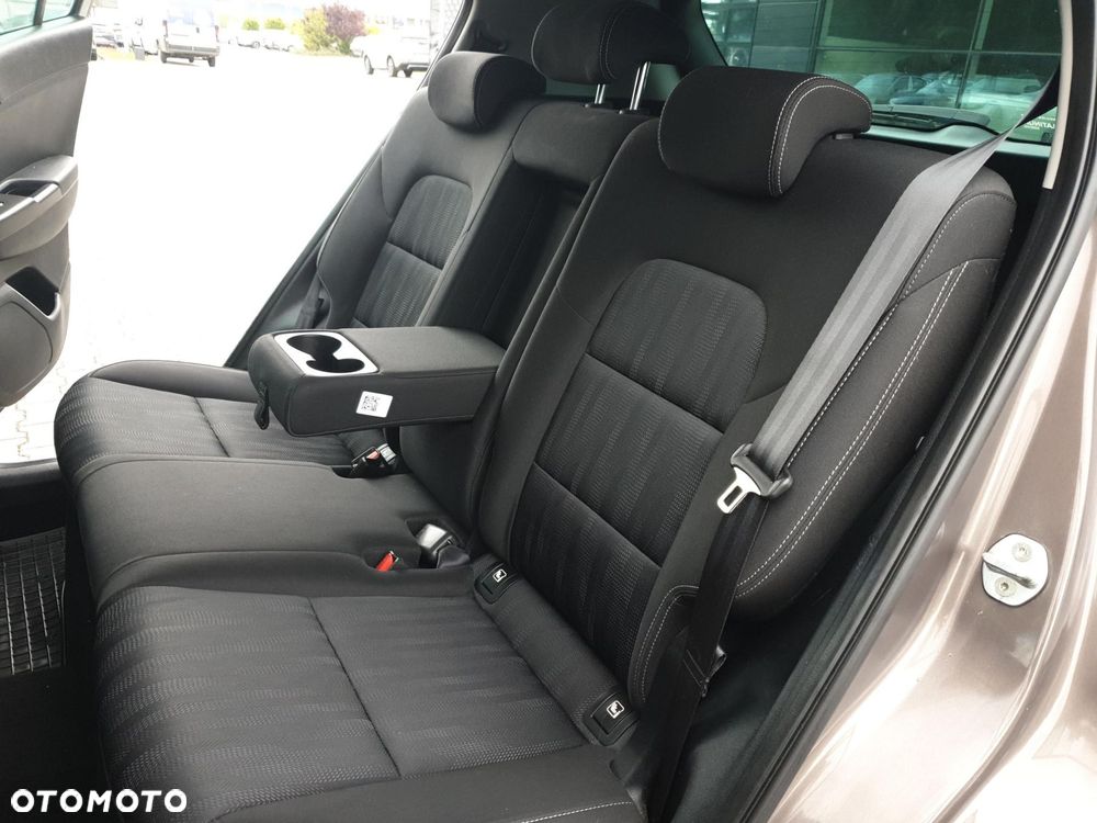 Kia Sportage - 15