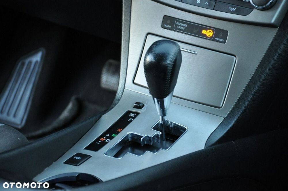 Toyota Avensis Touring Sports 1.8 Multidrive S Comfort - 31