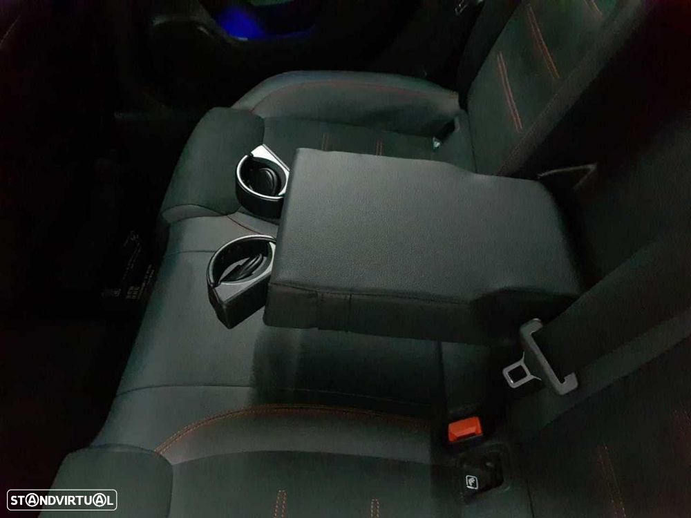 Mercedes-Benz A 200 - 10