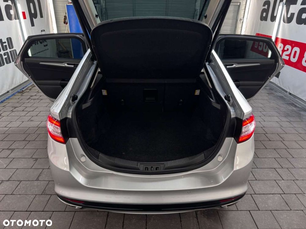 Ford Mondeo 2.0 TDCi Titanium PowerShift - 32