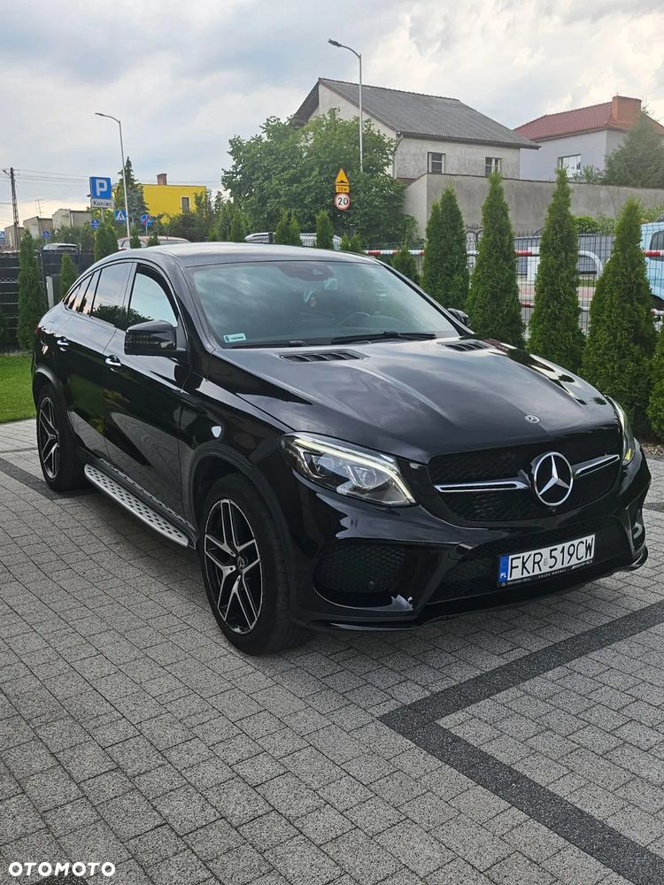 Mercedes-Benz GLE - 1