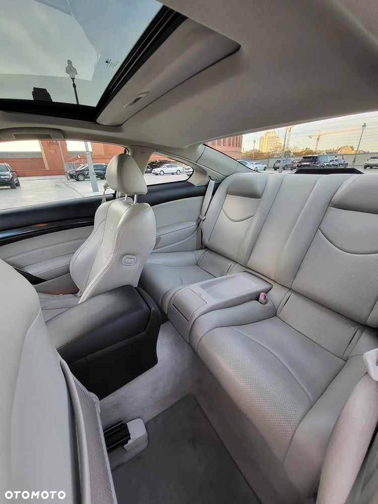 Infiniti G S Premium - 12