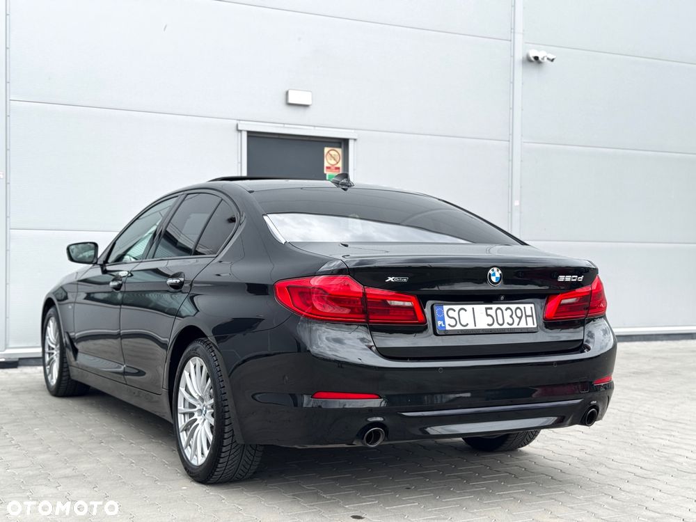 BMW Seria 5 520d Sport Line - 5