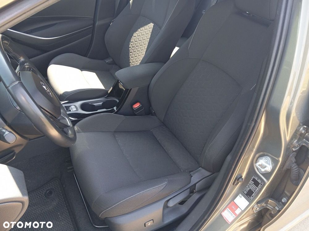 Toyota Corolla 1.8 Hybrid Comfort - 23