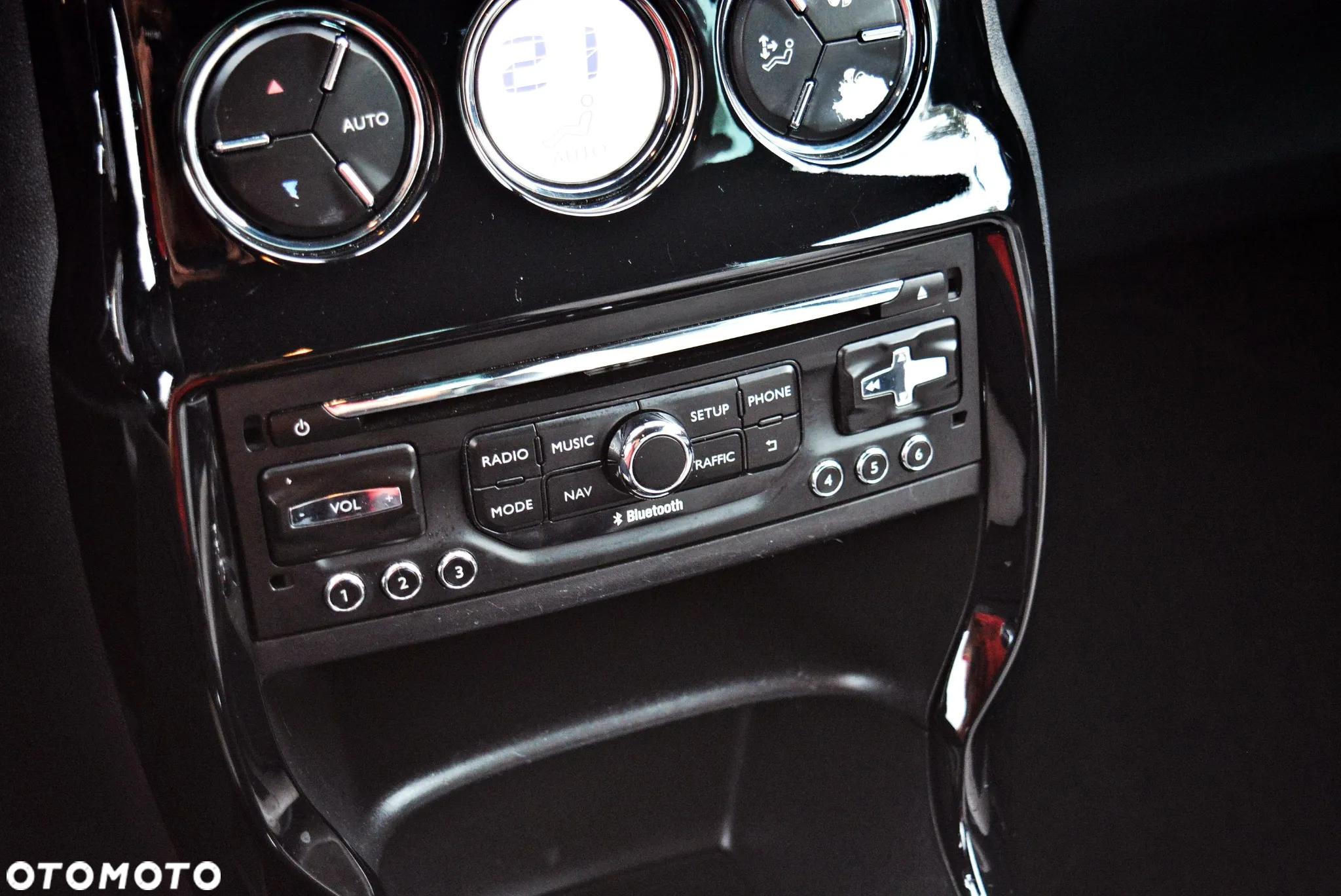 Citroën DS3 1.2 PureTech SoChic S&S - 23