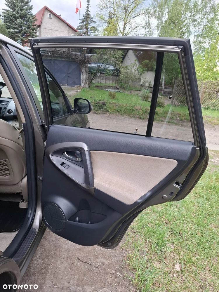 Toyota RAV4 2.0 4x4 Life - 16
