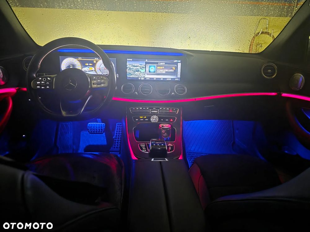 Mercedes-Benz Klasa E 220 d 4-Matic AMG - 34