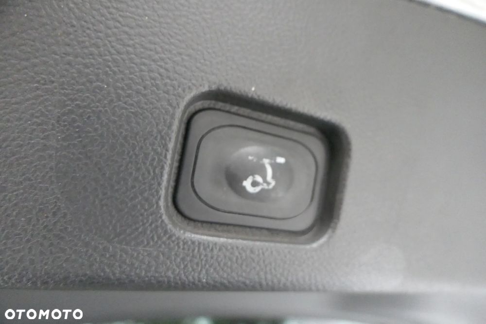 Ford Mondeo 2.0 TDCi Titanium - 33