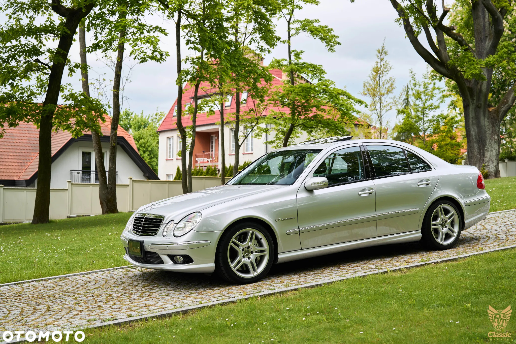 Mercedes-Benz Klasa E 55 AMG - 24