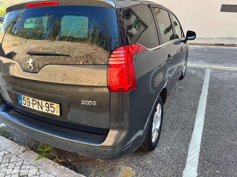 Peugeot 5008 1.6 HDi 7L Allure - 11