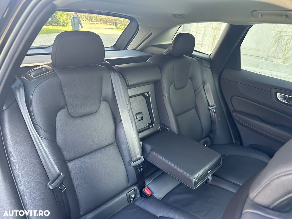 Volvo XC 60 B4 MHEV AT8 FWD Inscription - 20