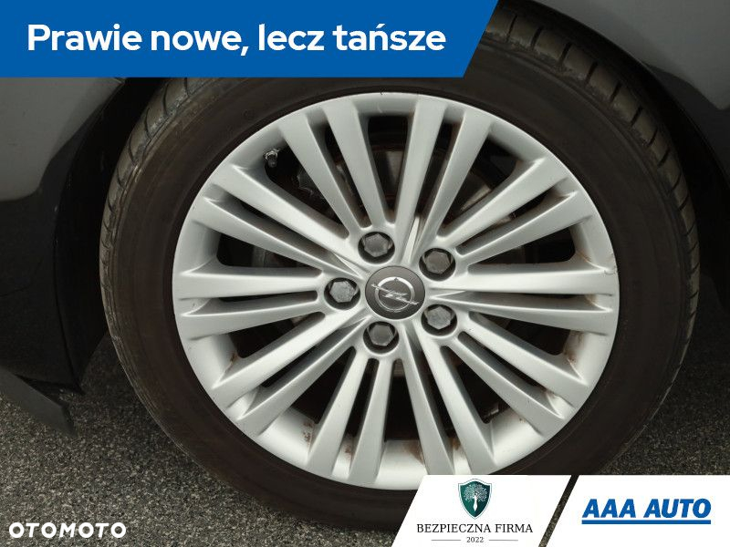 Opel Insignia - 12