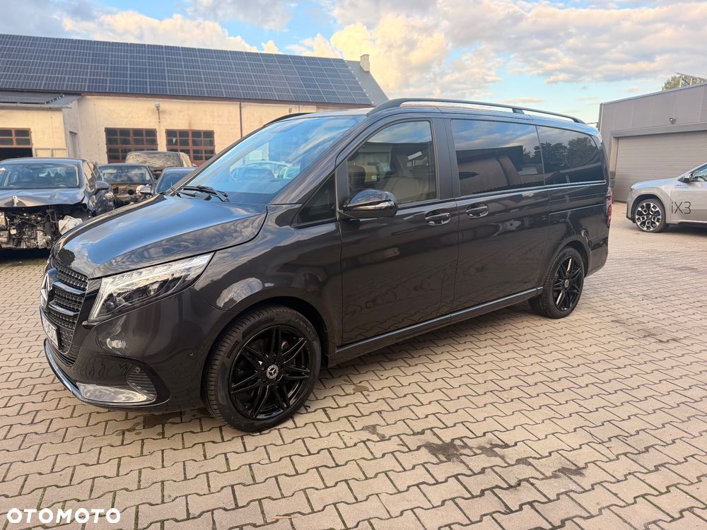 Mercedes-Benz Klasa V 300 d Extralang 9G-TRONIC Avantgarde - 3