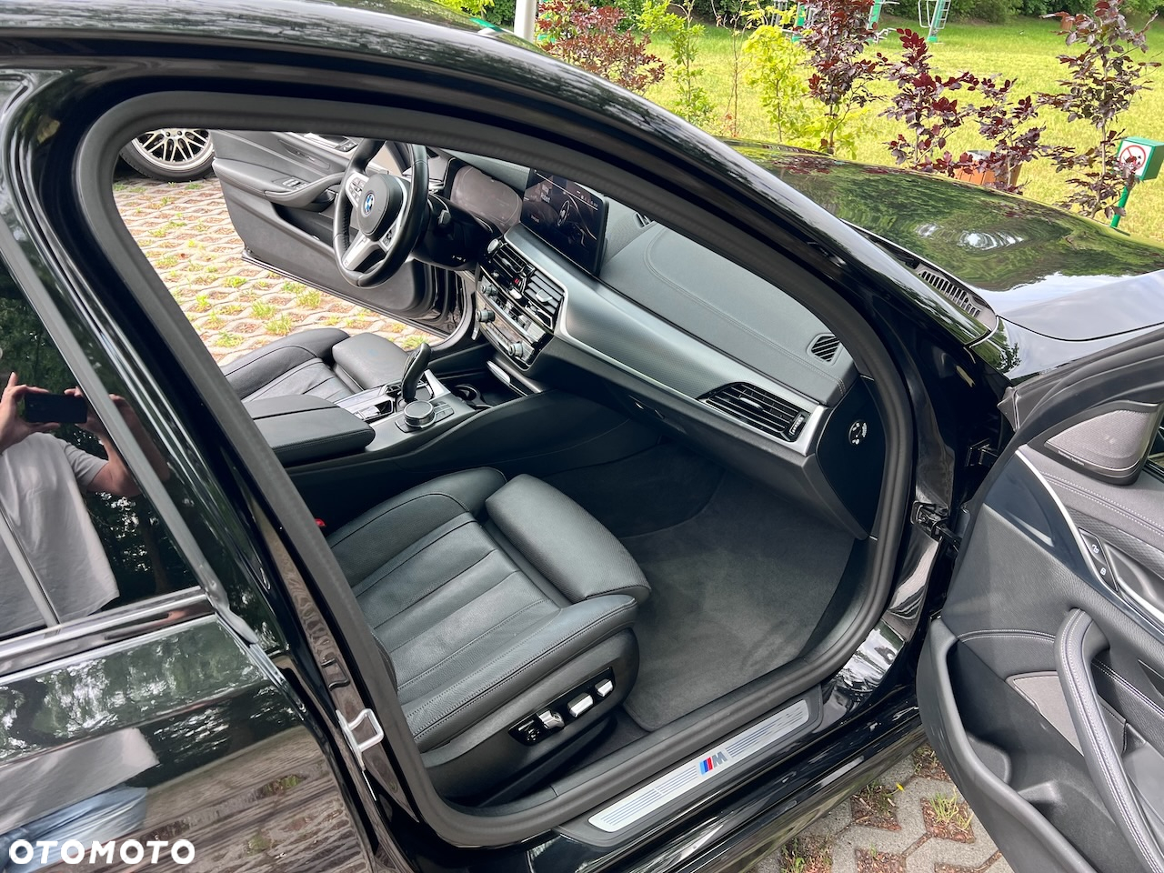 BMW Seria 5 530i xDrive mHEV - 9