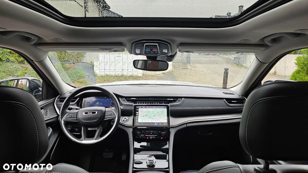 Jeep Grand Cherokee - 19