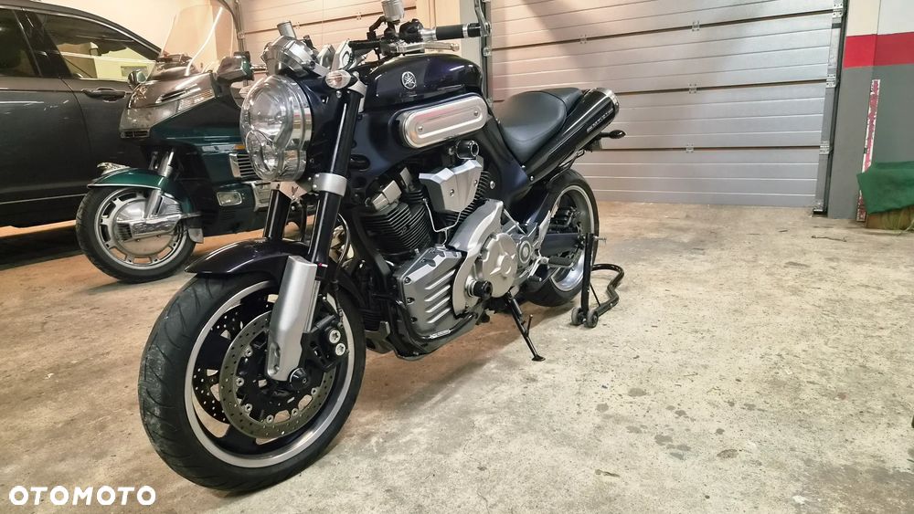 Yamaha MT - 32