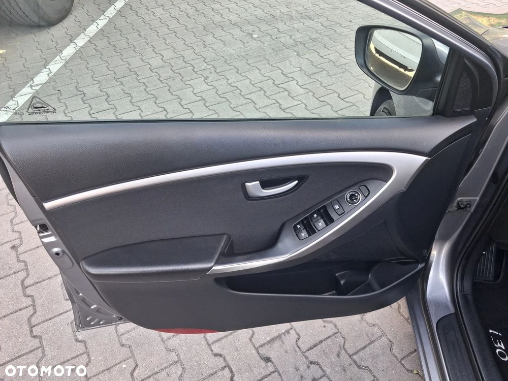 Hyundai i30 1.4 Premium - 23