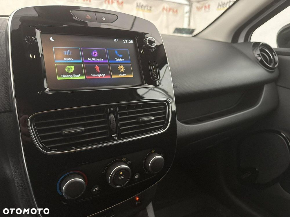 Renault Clio - 26