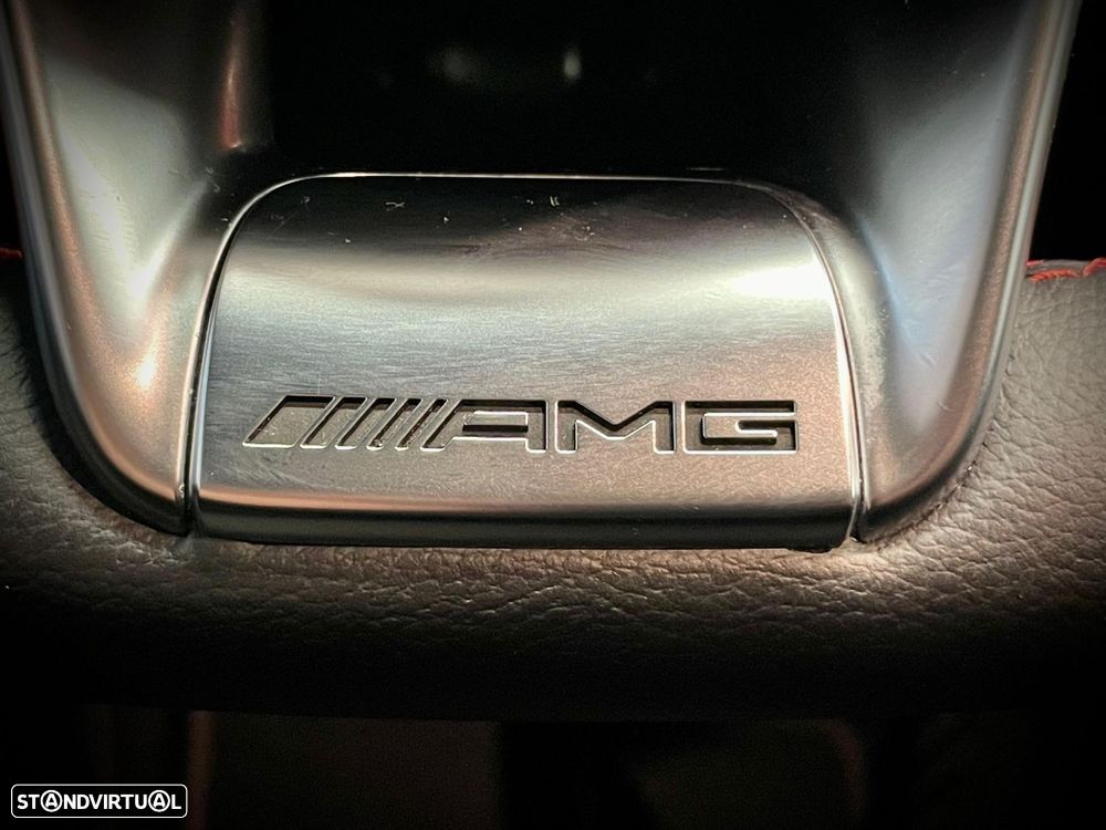 Mercedes-Benz A 45 AMG 4Matic Speedshift 7G-DCT - 54