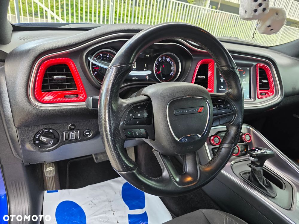 Dodge Challenger 5.7 R/T - 9