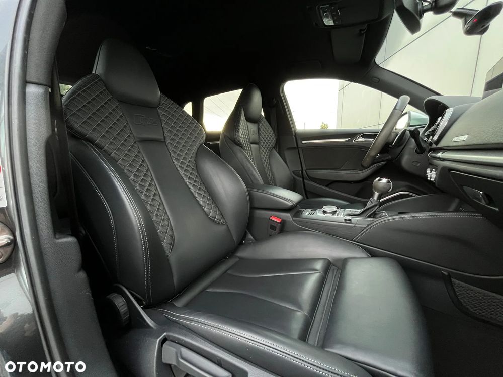 Audi RS3 Sportback 2.5 TFSI Quattro S tronic - 17