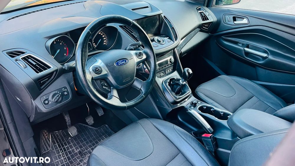 Ford Kuga 2.0 TDCi 2x4 SYNC - 6