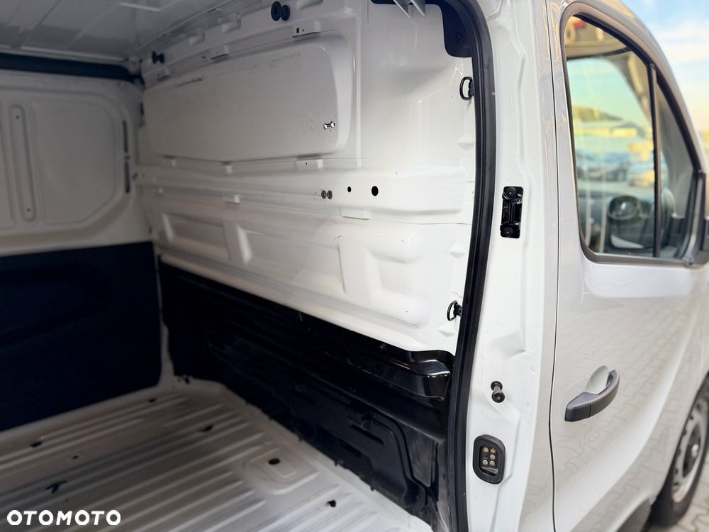 Renault Trafic - 23
