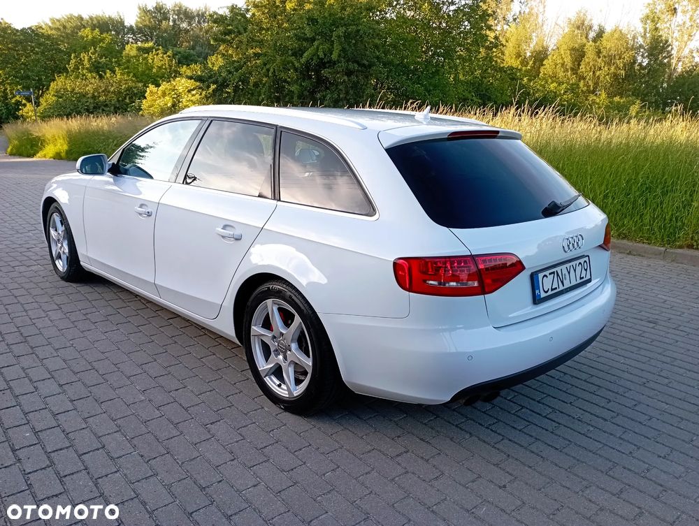 Audi A4 Avant 2.0 TDI DPF Attraction - 4