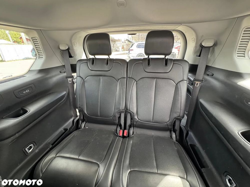 Jeep Grand Cherokee - 27