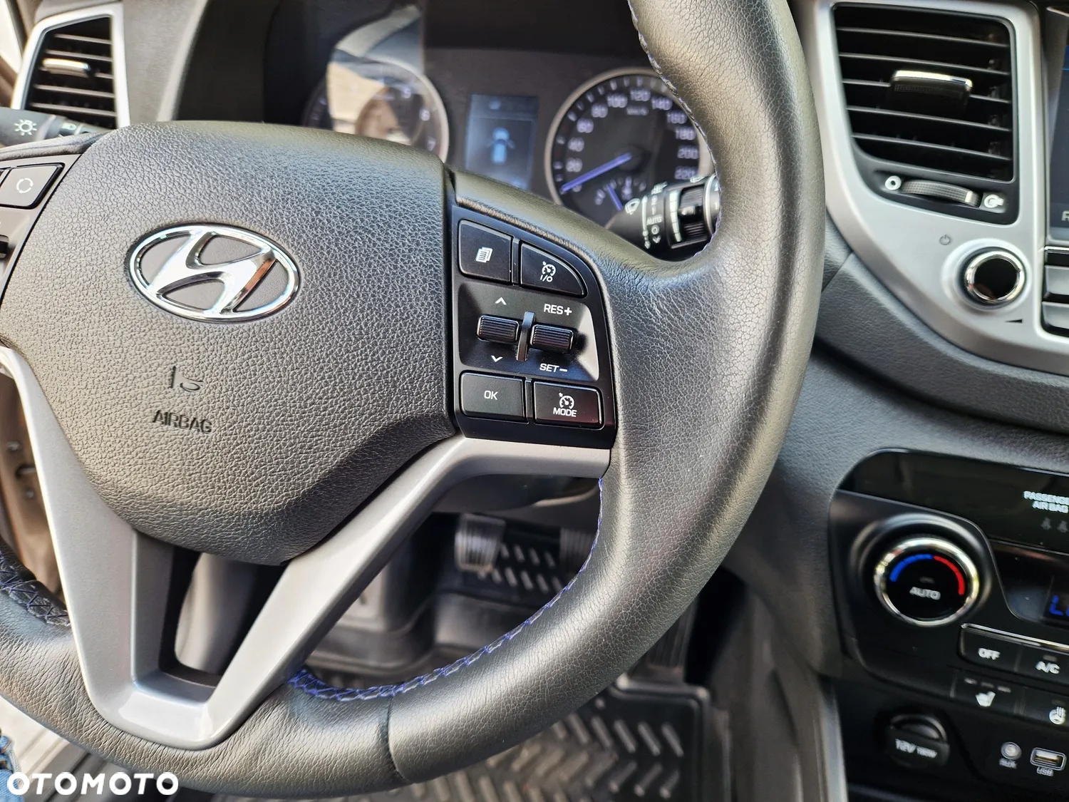 Hyundai Tucson 1.6 GDi 2WD Select - 29