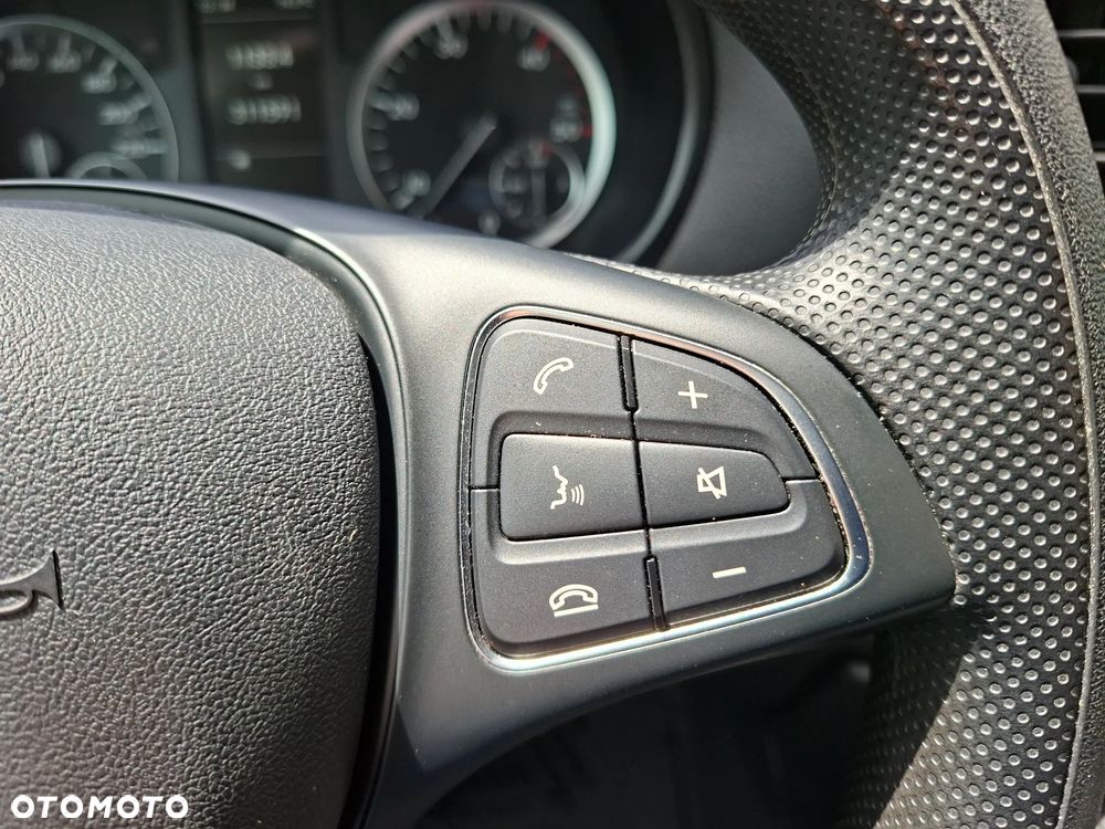 Mercedes-Benz VITO - 11